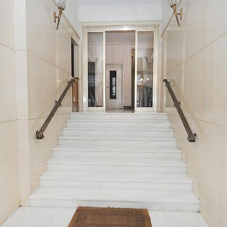 Kolonaki, Karneadou Apartamento Atenas Exterior foto